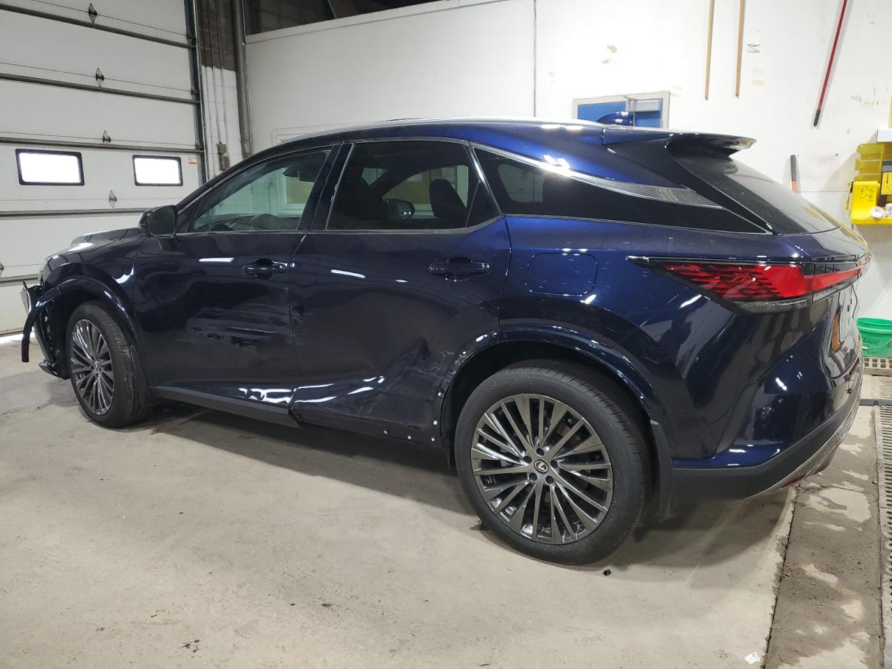 2024 Lexus RX - Image 2