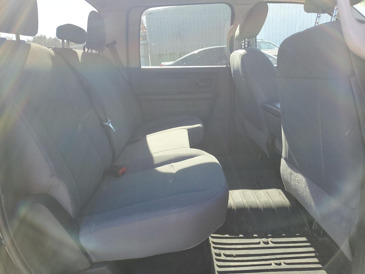 2018 RAM 1500 - Image 10