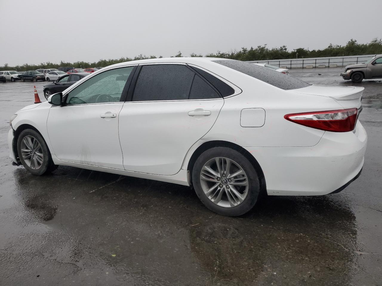 VIN 4T1BF1FK1HU776790 2017 TOYOTA CAMRY no.2