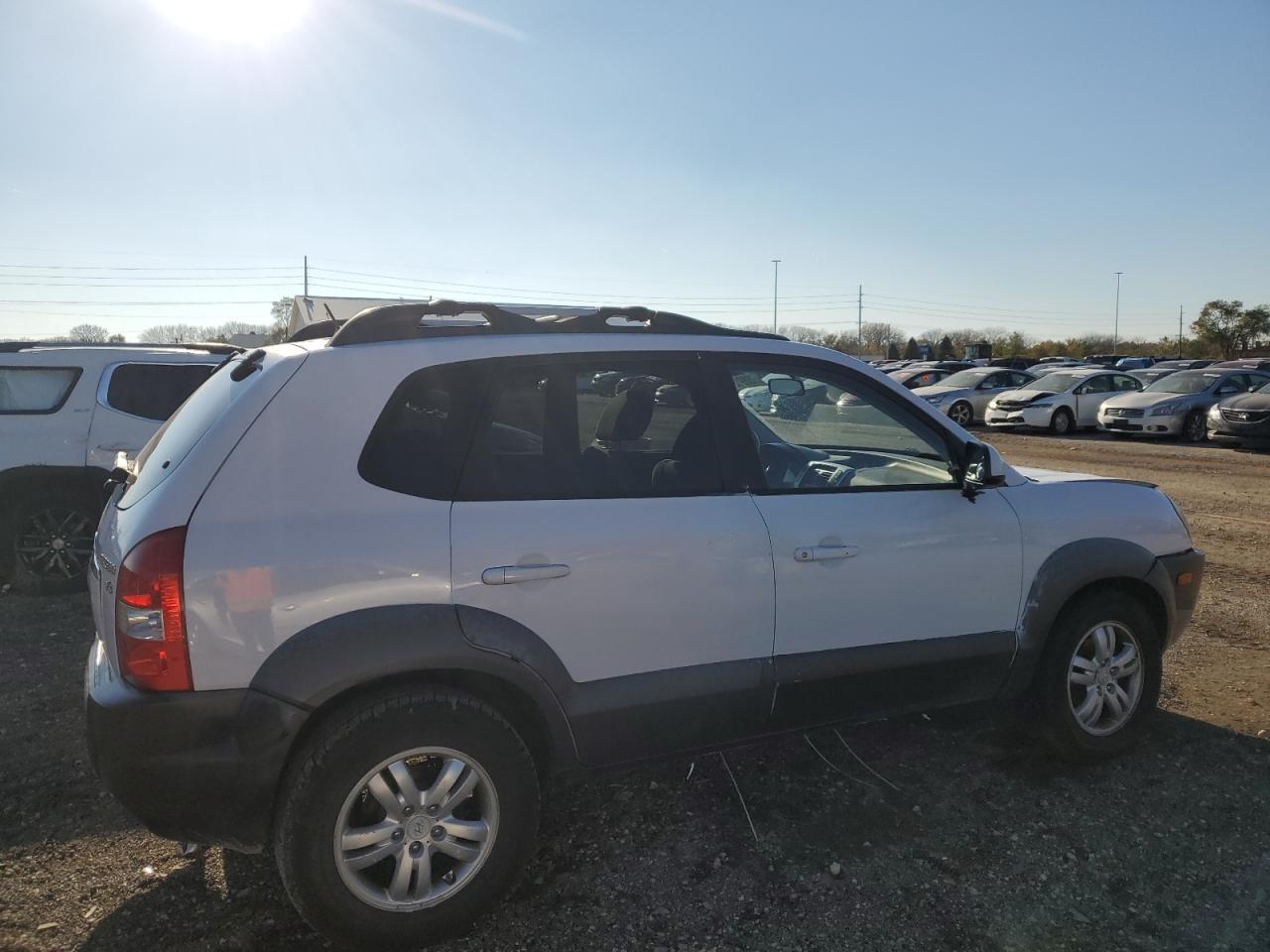 2008 Hyundai Tucson - Image 3