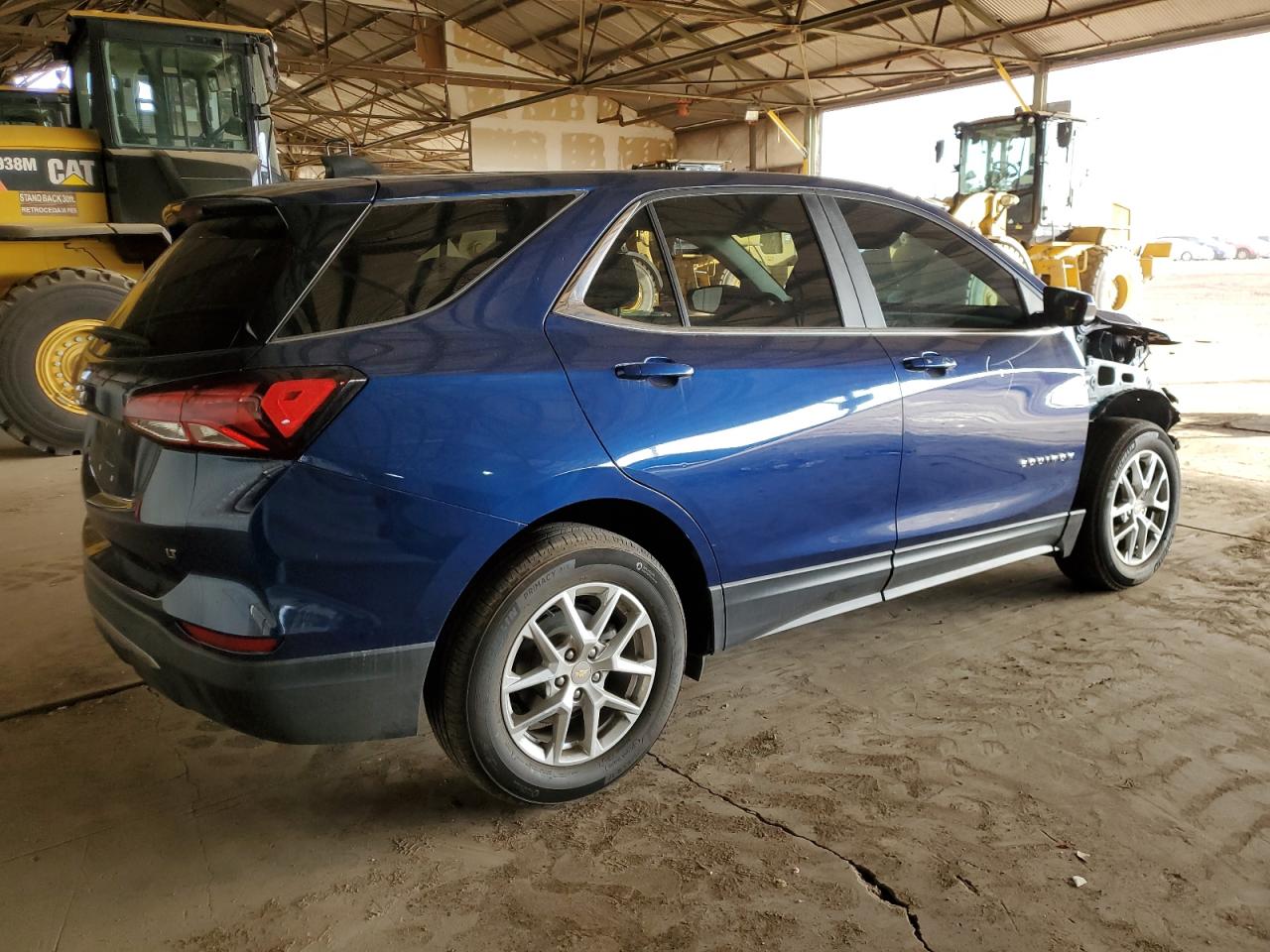2022 Chevrolet Equinox - Image 3