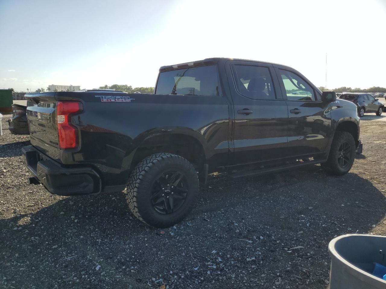 2021 Chevrolet Silverado - Image 3