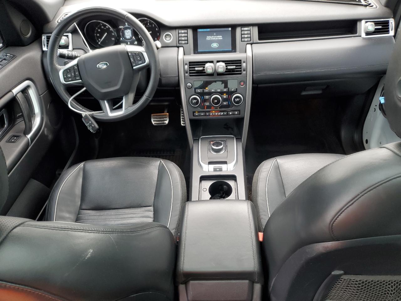 2017 Land Rover Discovery - Image 8