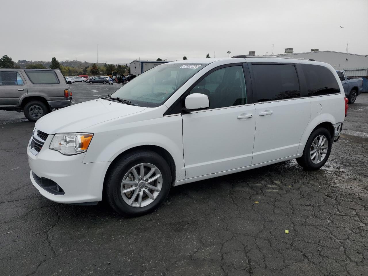 VIN 2C4RDGCG8KR614526 2019 DODGE CARAVAN no.1