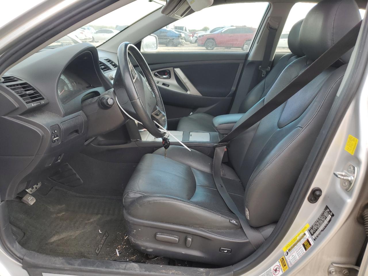 2011 Toyota Camry - Image 7