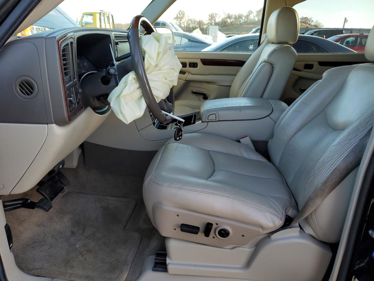 2006 Cadillac Escalade Luxury VIN: 1GYEK63NX6R100566 Lot: 78835394