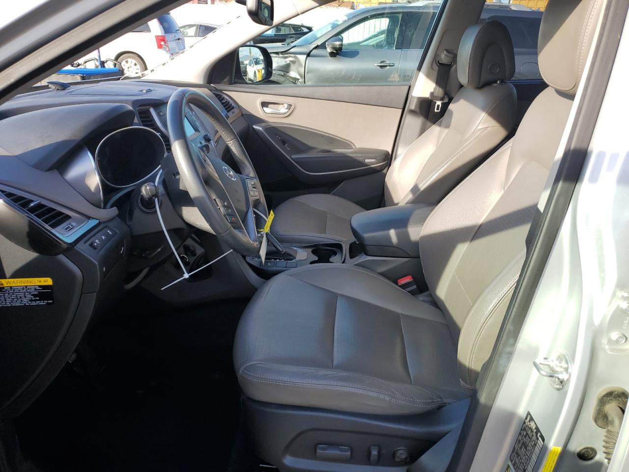 2014 Hyundai Santa Fe - Image 7