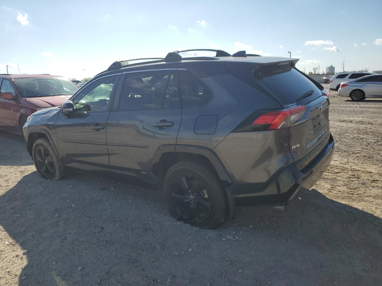 2019 Toyota RAV 4 - Image 2