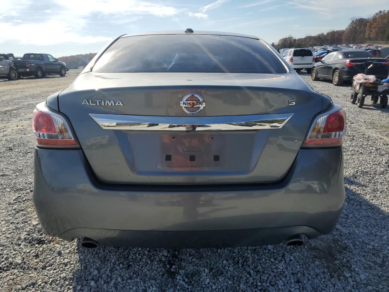 2015 Nissan Altima - Image 6