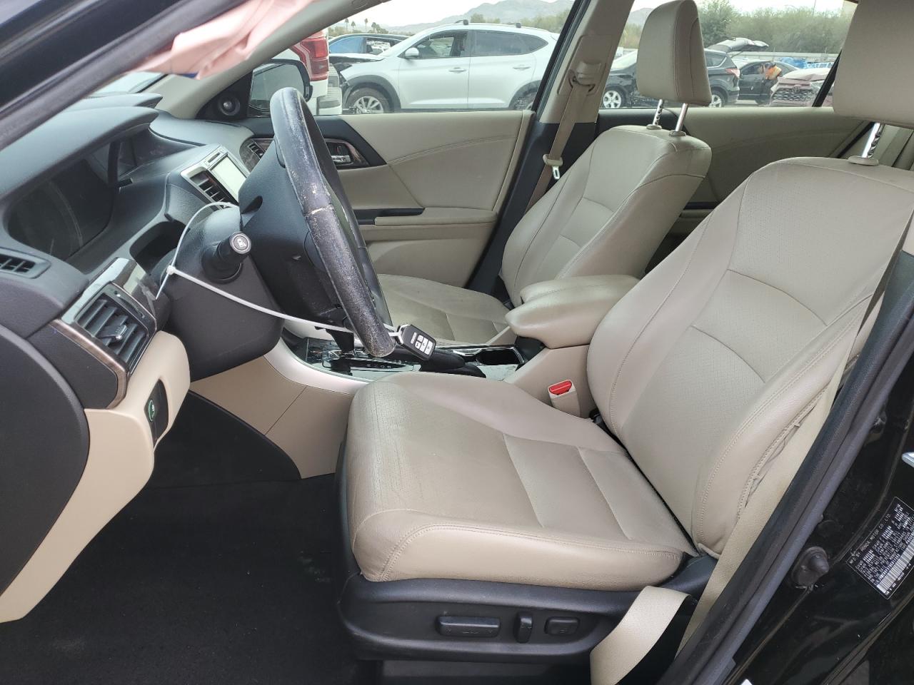 JHMCR6F57HC011353 HONDA ACCORD 2017