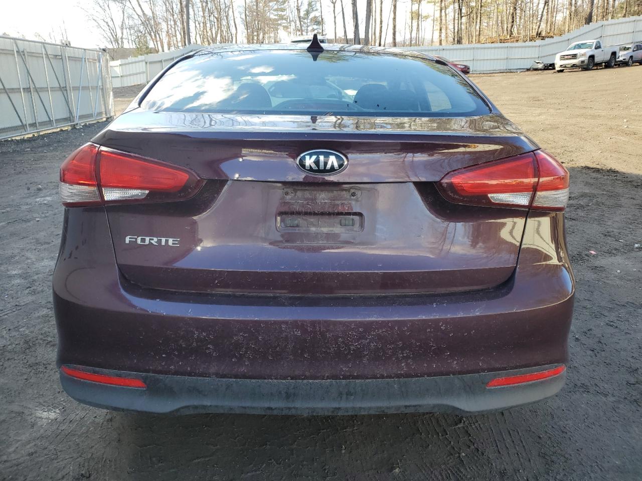 2017 Kia Forte - Image 6