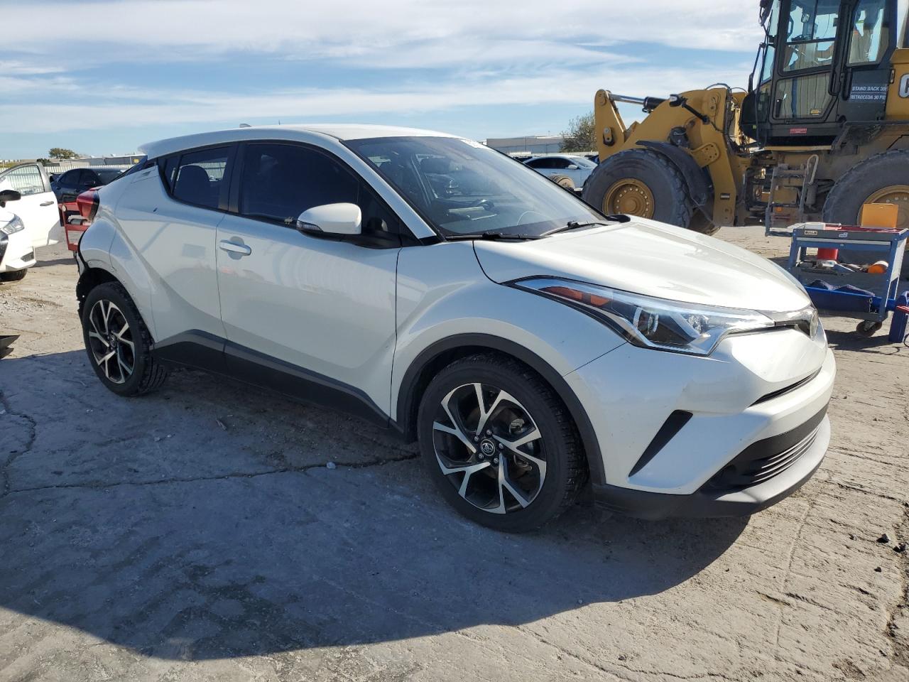 VIN NMTKHMBX2JR039849 2018 TOYOTA C-HR no.4