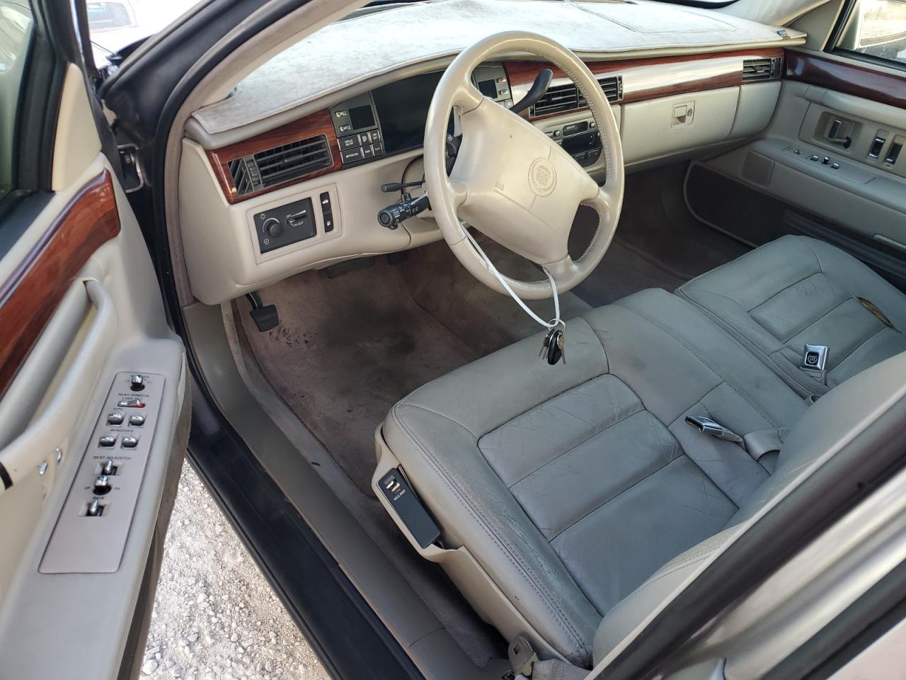 1996 Cadillac Deville VIN: 1G6KD52Y2TU307389 Lot: 78634834