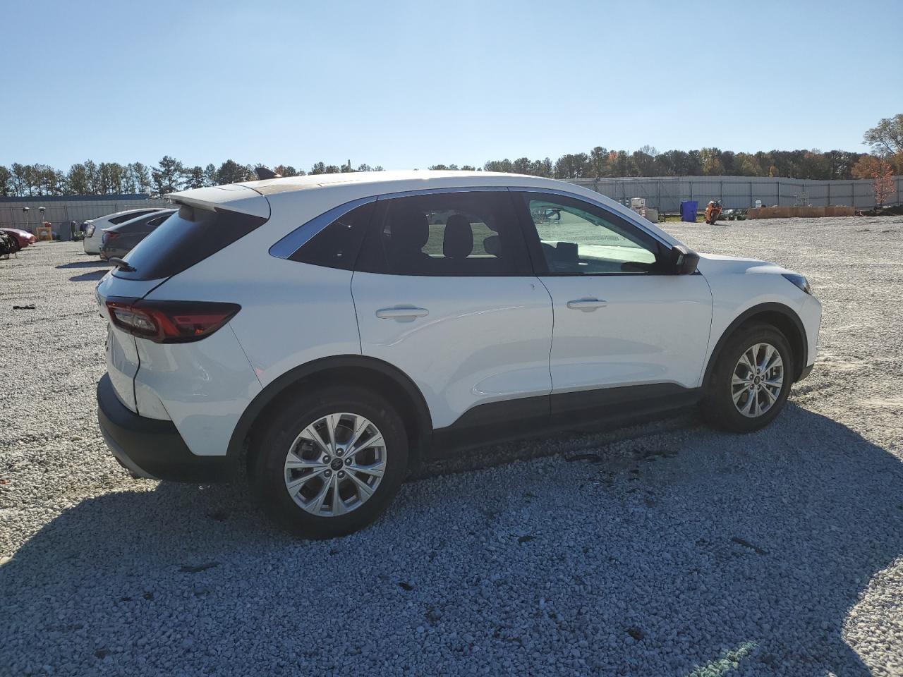 2023 Ford Escape - Image 3