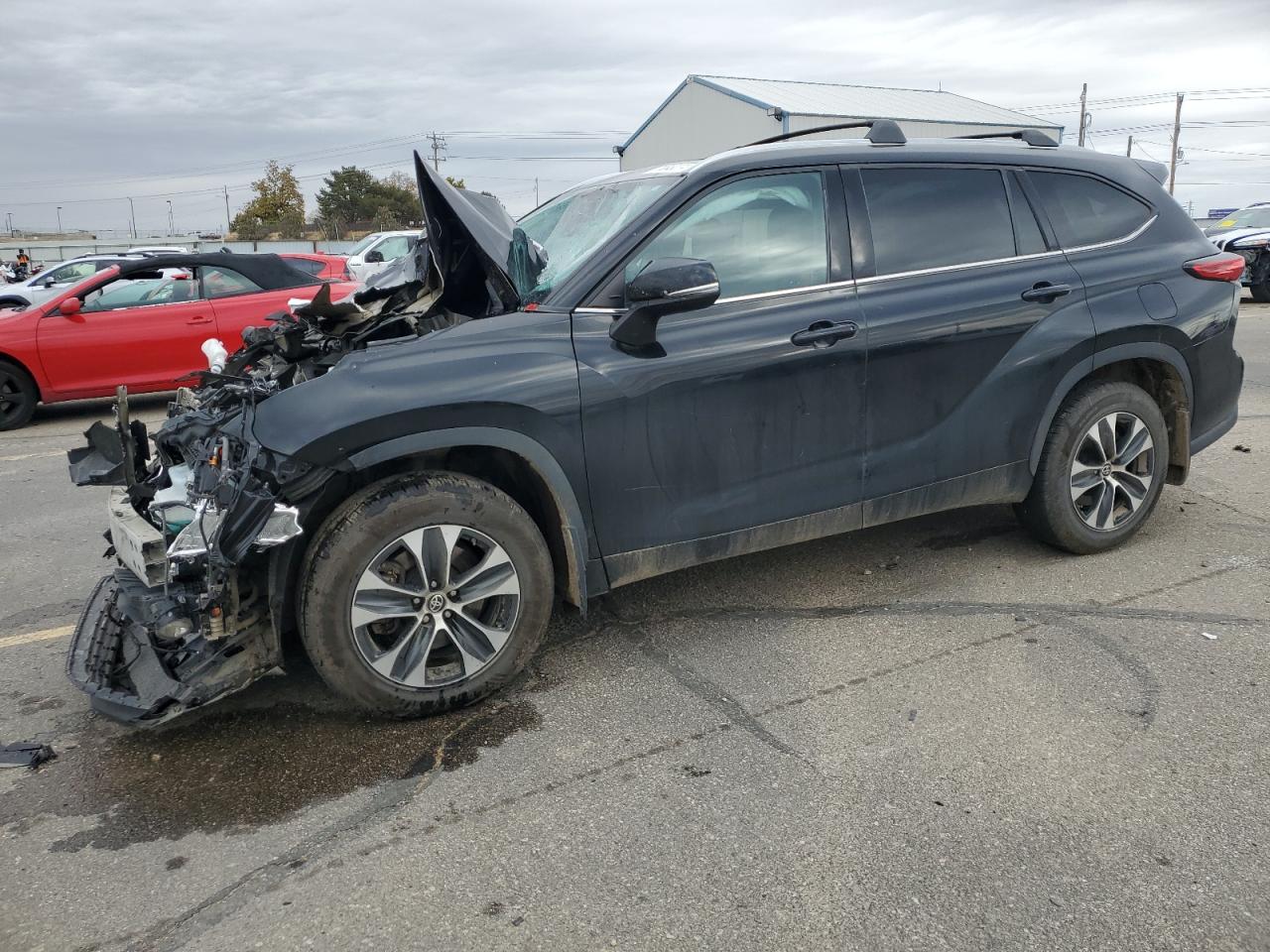 2020 Toyota Highlander - Image 1