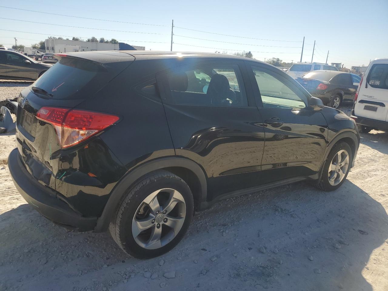 VIN 3CZRU5H38HG703869 2017 HONDA HR-V no.3