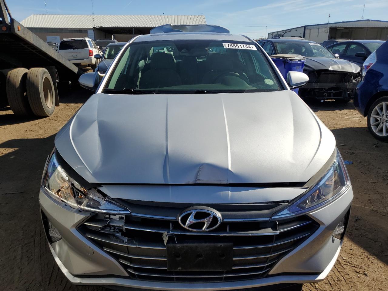 2019 Hyundai Elantra - Image 5