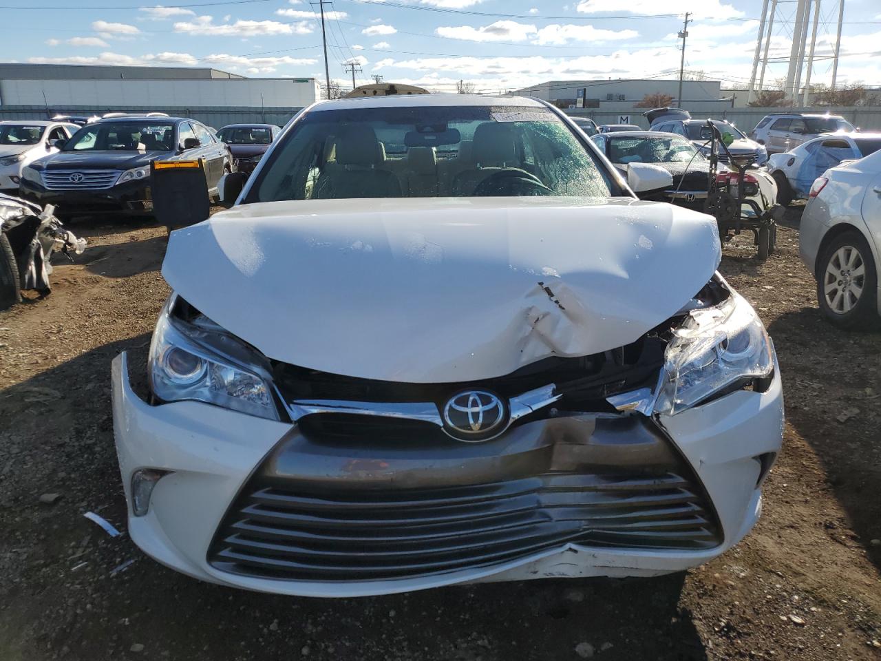 VIN 4T1BF1FK3HU655405 2017 TOYOTA CAMRY no.5