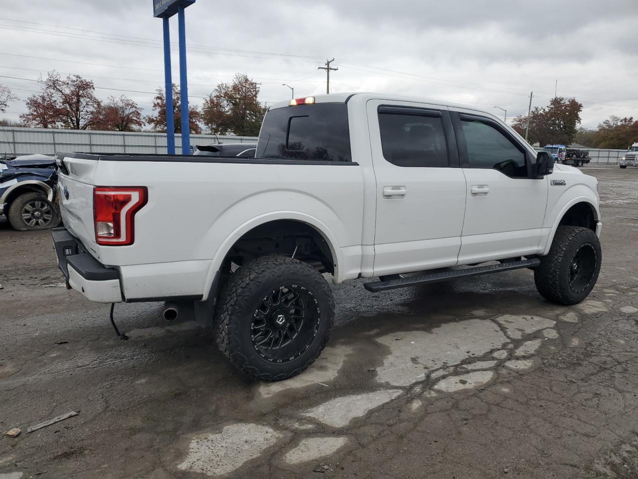 VIN 1FTEW1EF2FFB72026 2015 FORD F-150 no.3