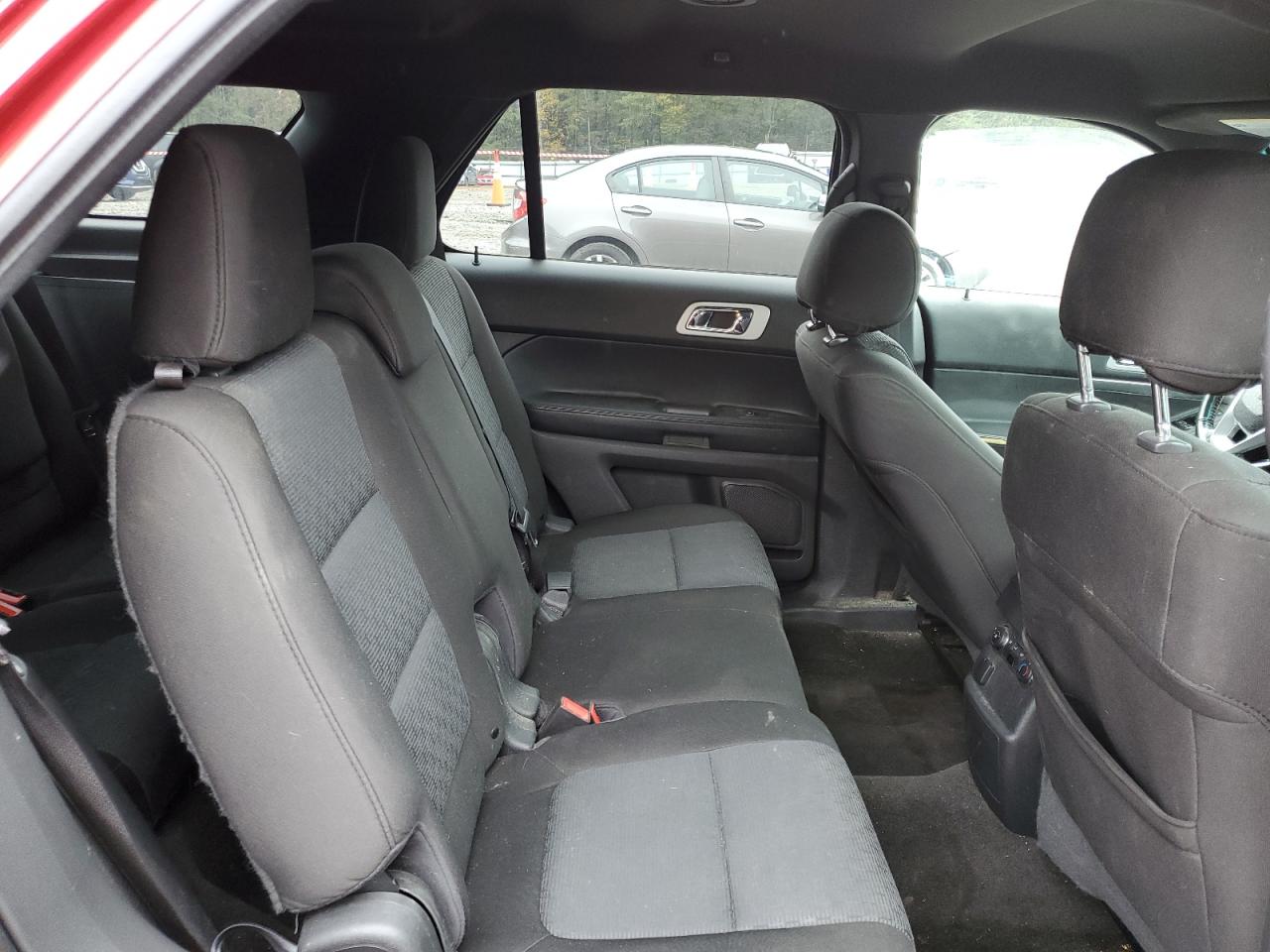 2013 Ford Explorer - Image 11