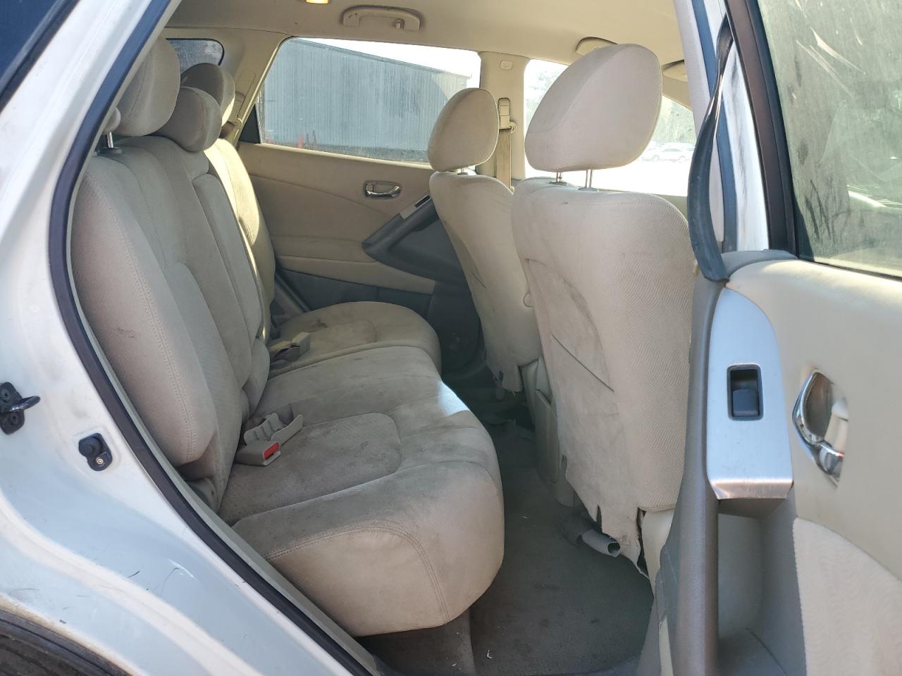 2010 Nissan Murano - Image 11