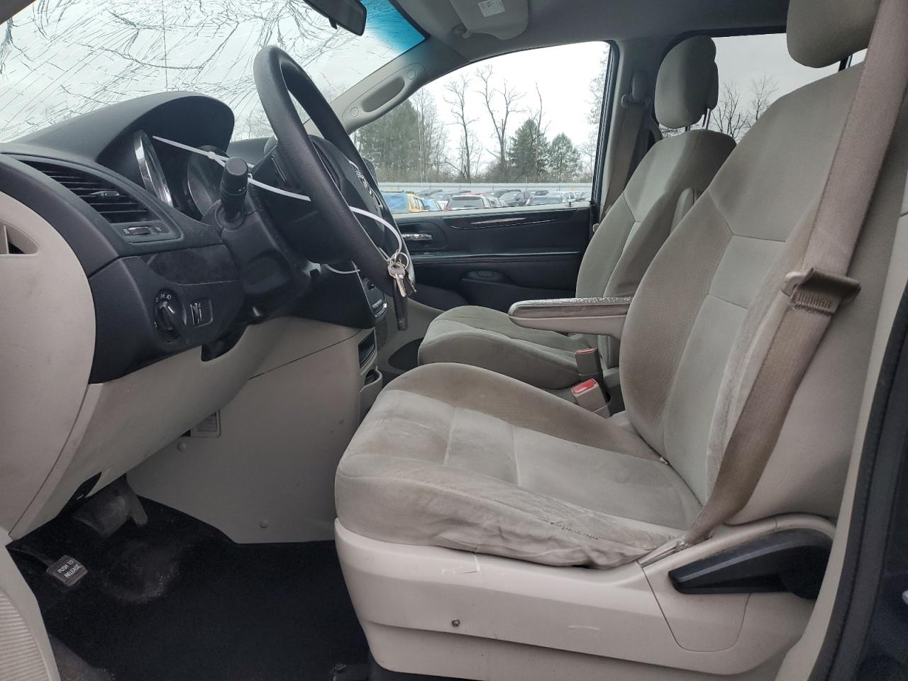 2014 Dodge Caravan - Image 7