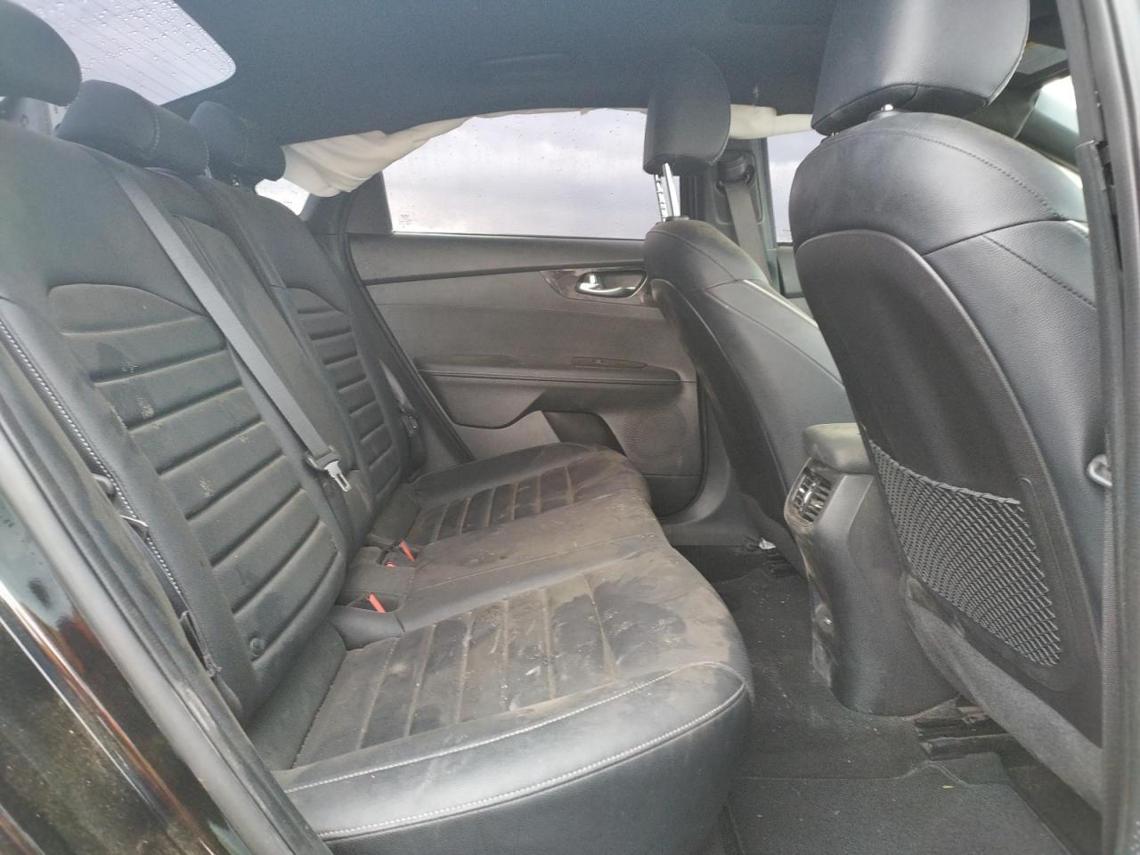 2023 Kia Forte - Image 10