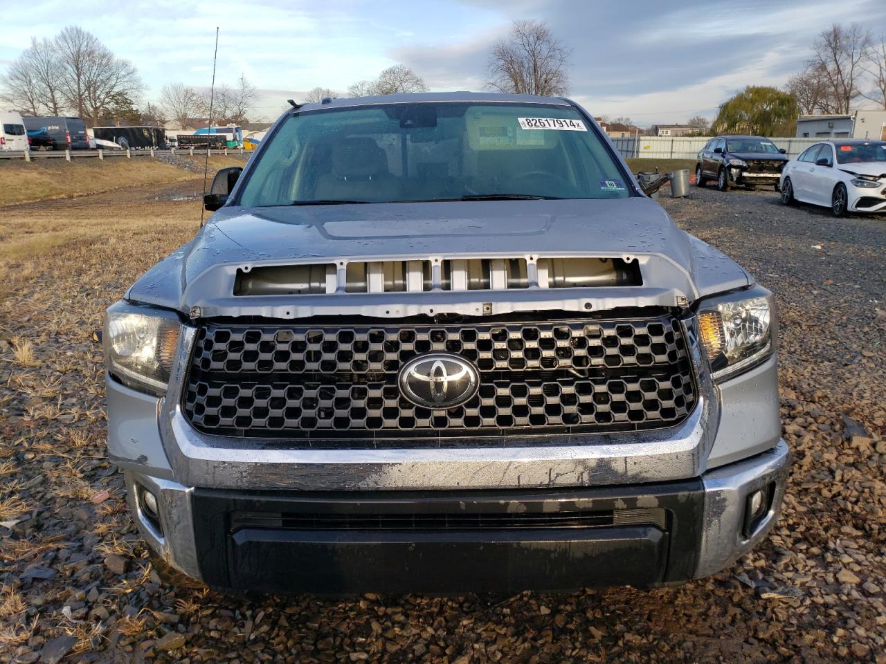 2018 Toyota Tundra - Image 5