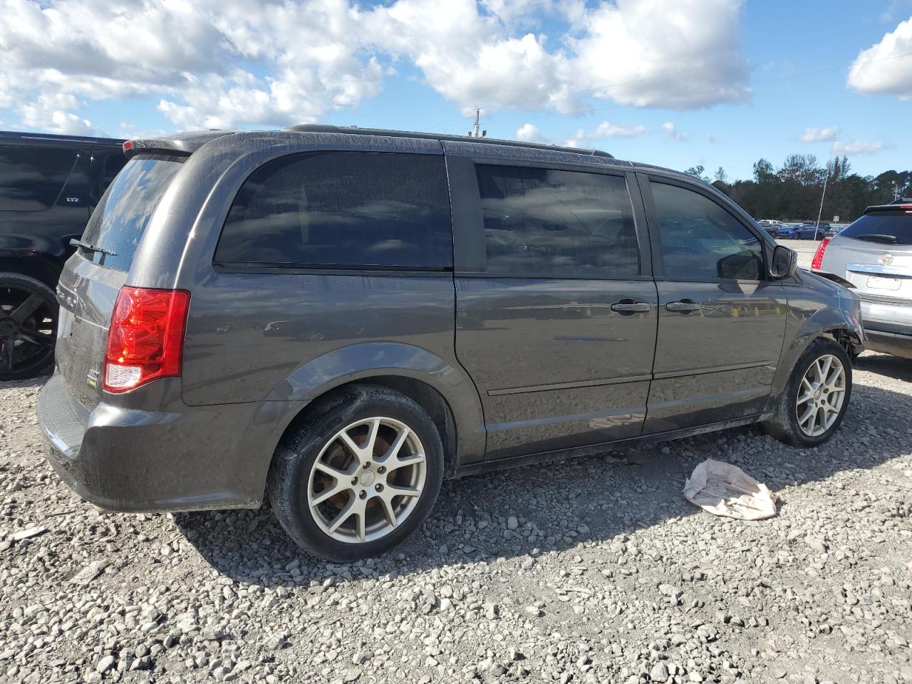 VIN 2C4RDGCG6FR732970 2015 DODGE CARAVAN no.3