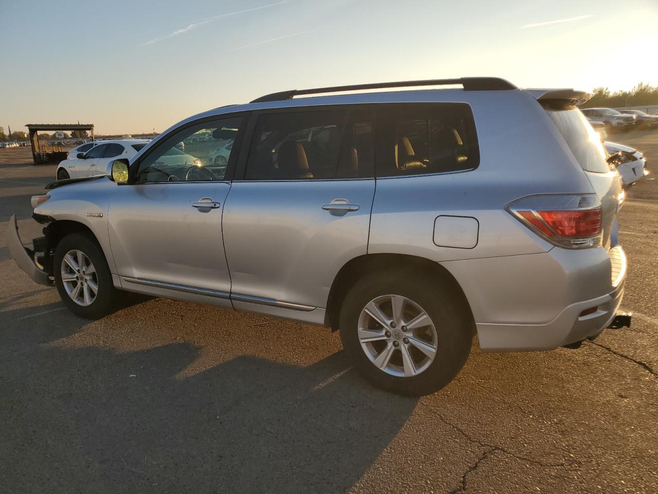 VIN JTEBC3EH8D2014377 2013 TOYOTA HIGHLANDER no.2