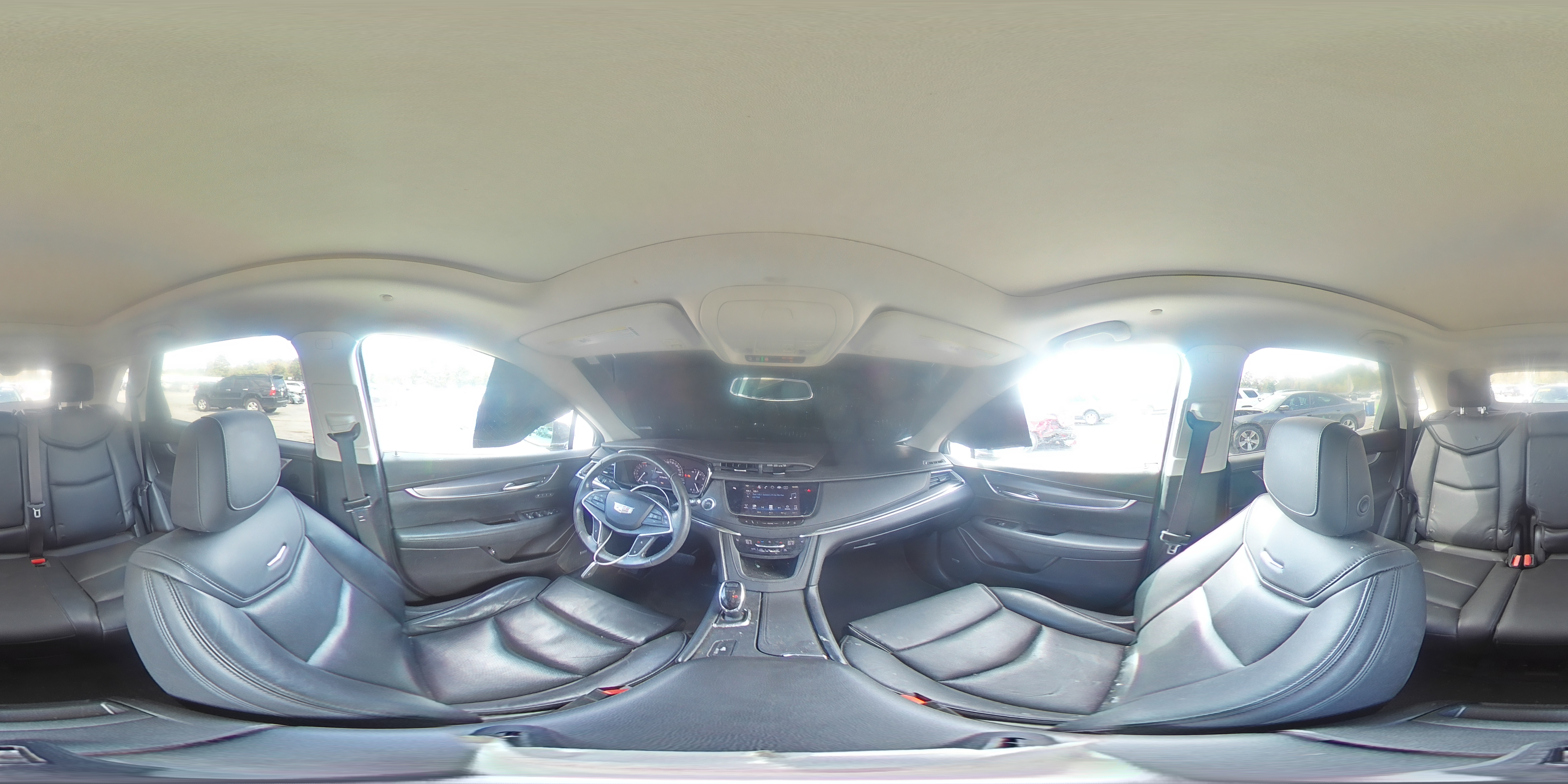 2017 Cadillac XT5 - Image 14