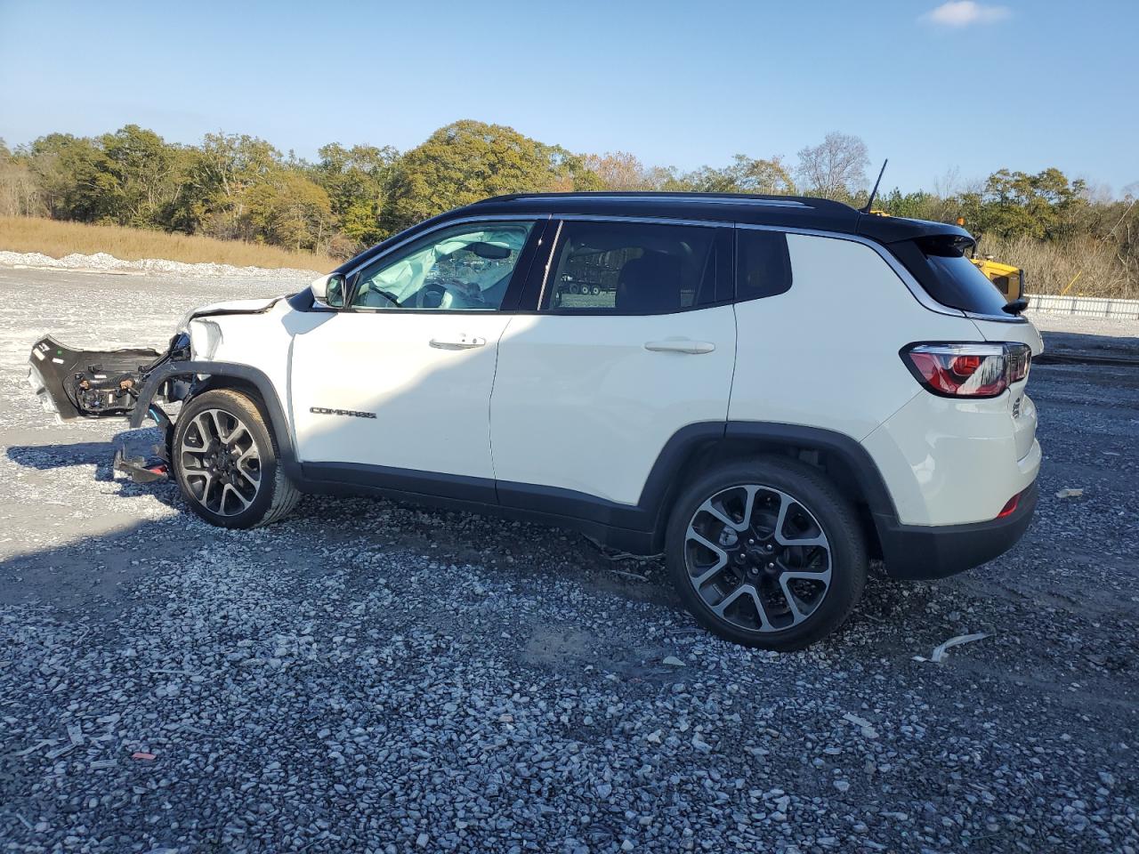 2019 Jeep Compass - Image 2