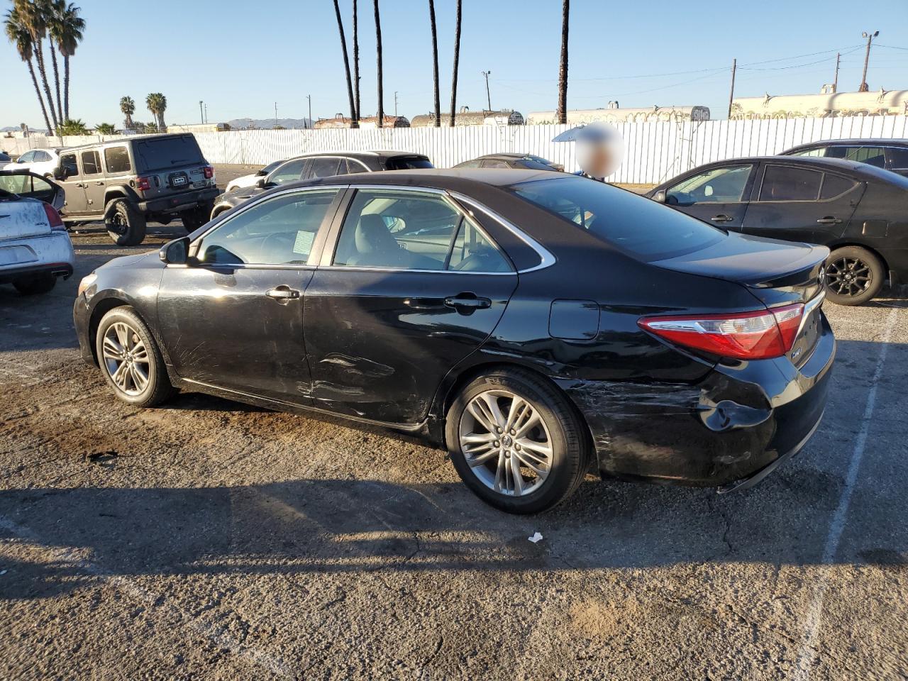 VIN 4T1BF1FK4HU763337 2017 TOYOTA CAMRY no.2