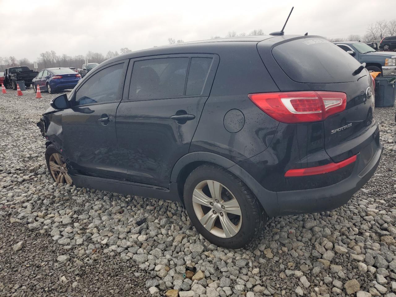 VIN KNDPB3A21D7352415 2013 KIA SPORTAGE no.2