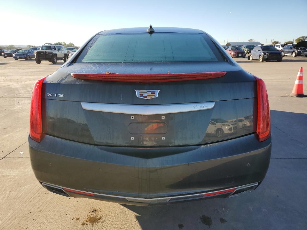 2017 Cadillac Xts Luxury VIN: 2G61M5S31H9198881 Lot: 80076484