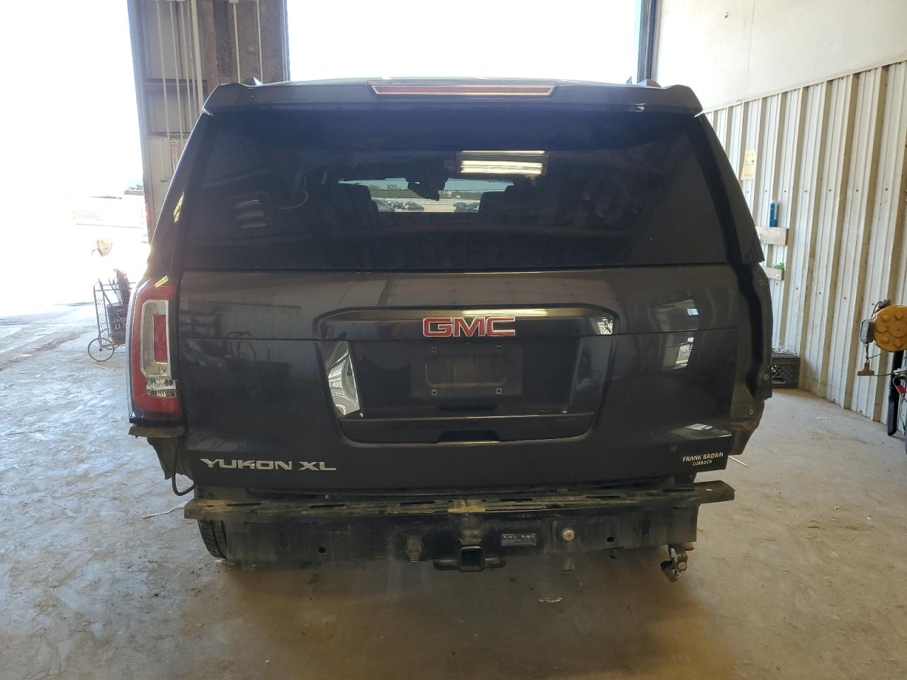2017 GMC Yukon - Image 6