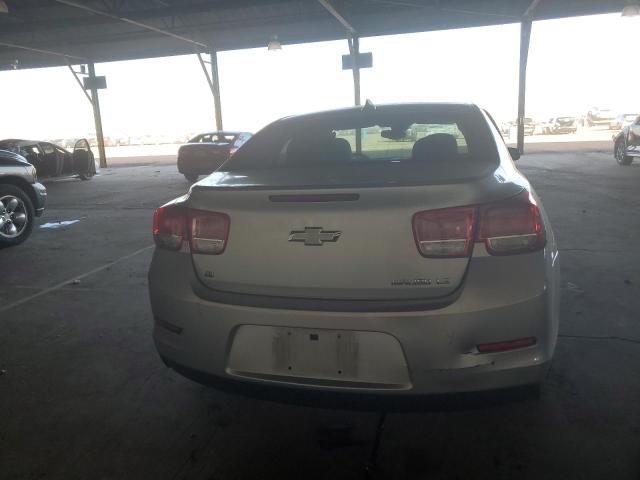 Sedans CHEVROLET MALIBU 2015 Srebrny