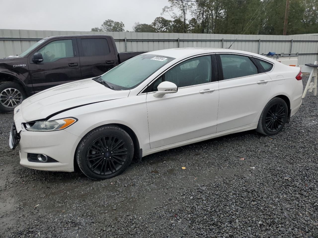 VIN 3FA6P0H94GR353396 2016 FORD FUSION no.1