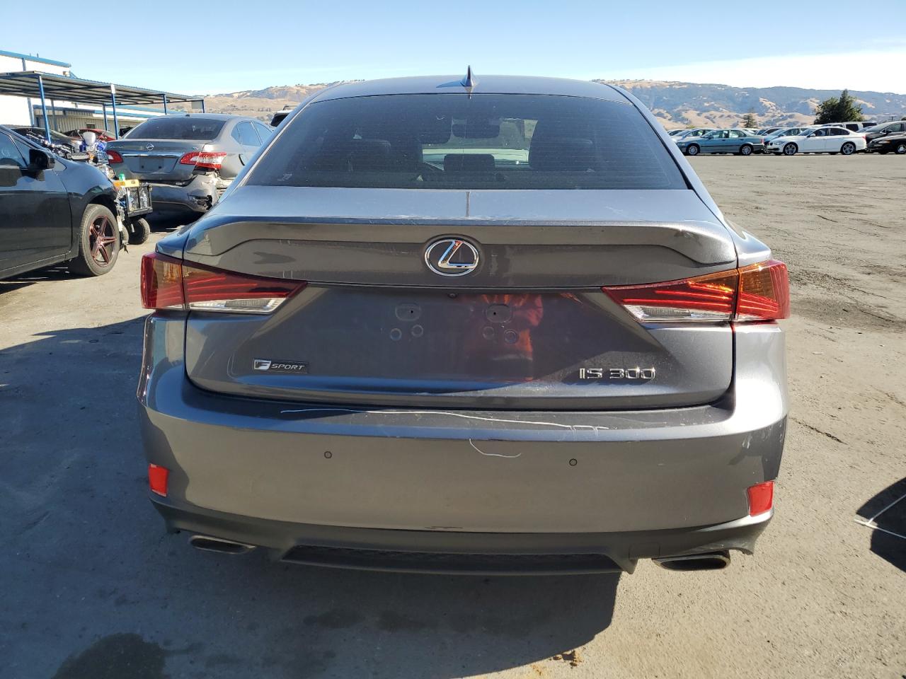 2019 Lexus IS - Image 6