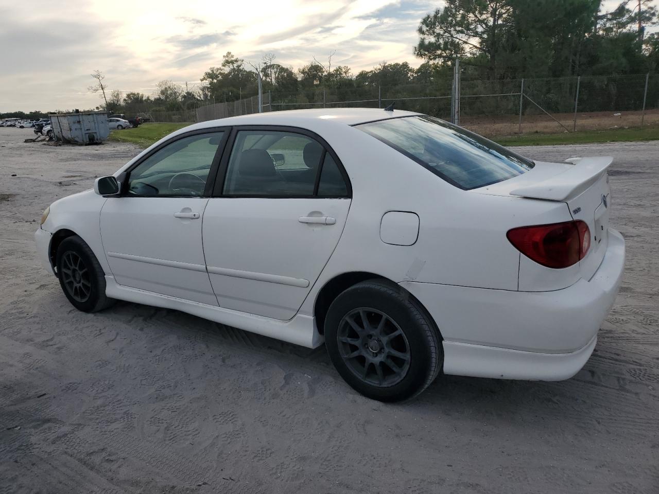 2006 Toyota Corolla - Image 2