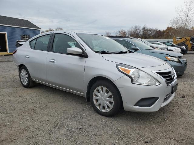  NISSAN VERSA 2015 Сірий