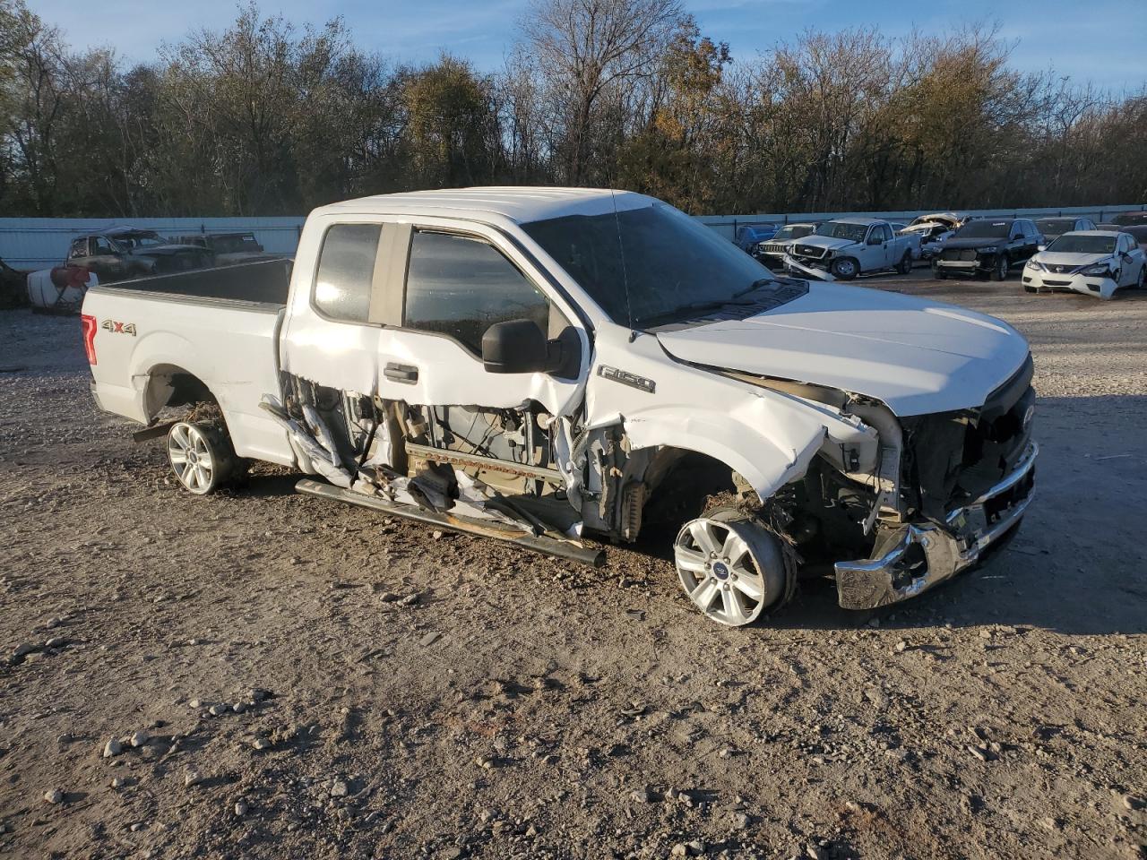 2017 Ford F150 Super Cab VIN: 1FTFX1EF2HKC72137 Lot: 79936644