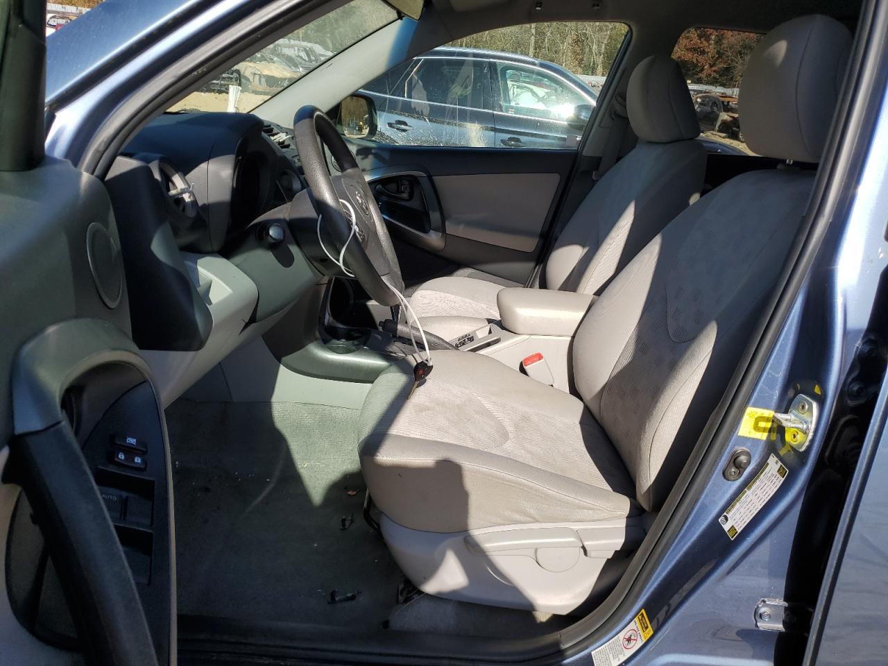 2012 Toyota RAV 4 - Image 7