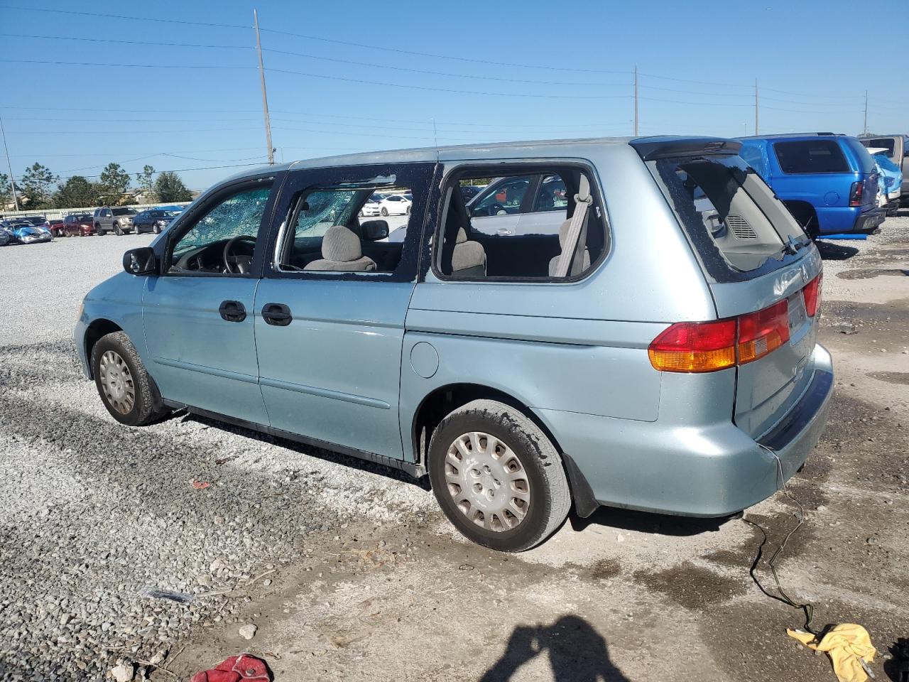 2004 Honda Odyssey - Image 2