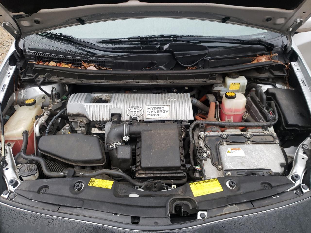 2010 Toyota Prius - Image 12