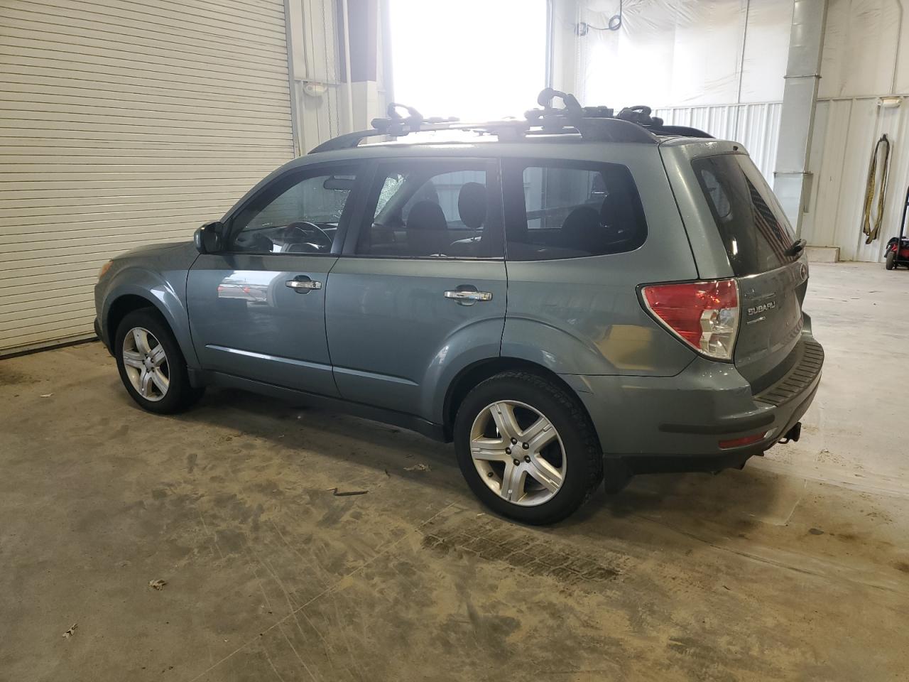 2010 Subaru Forester - Image 2