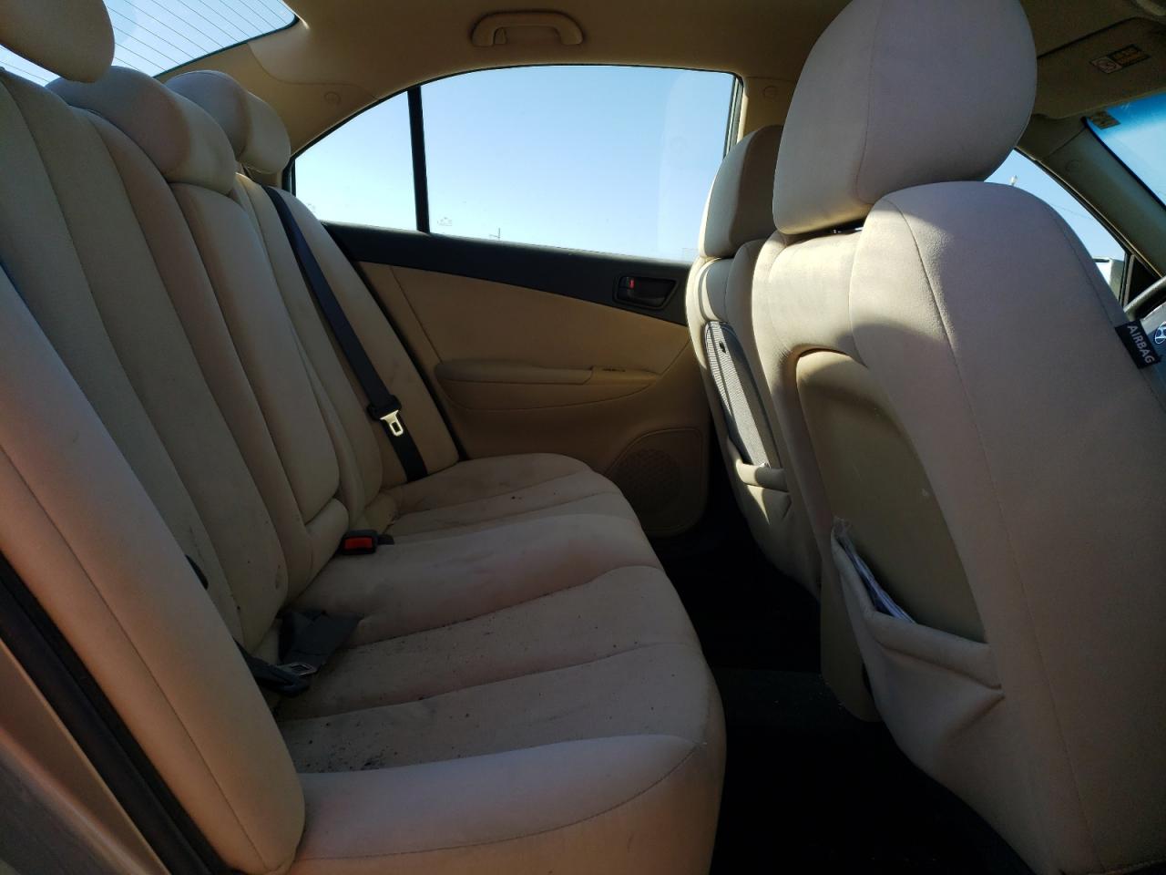 2010 Hyundai Sonata - Image 10