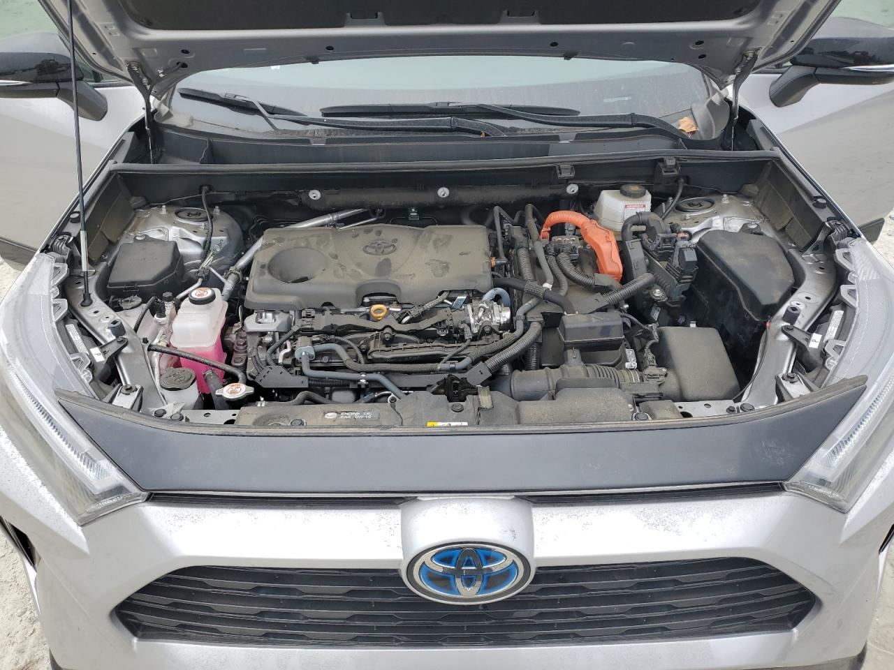 2023 Toyota RAV 4 - Image 13