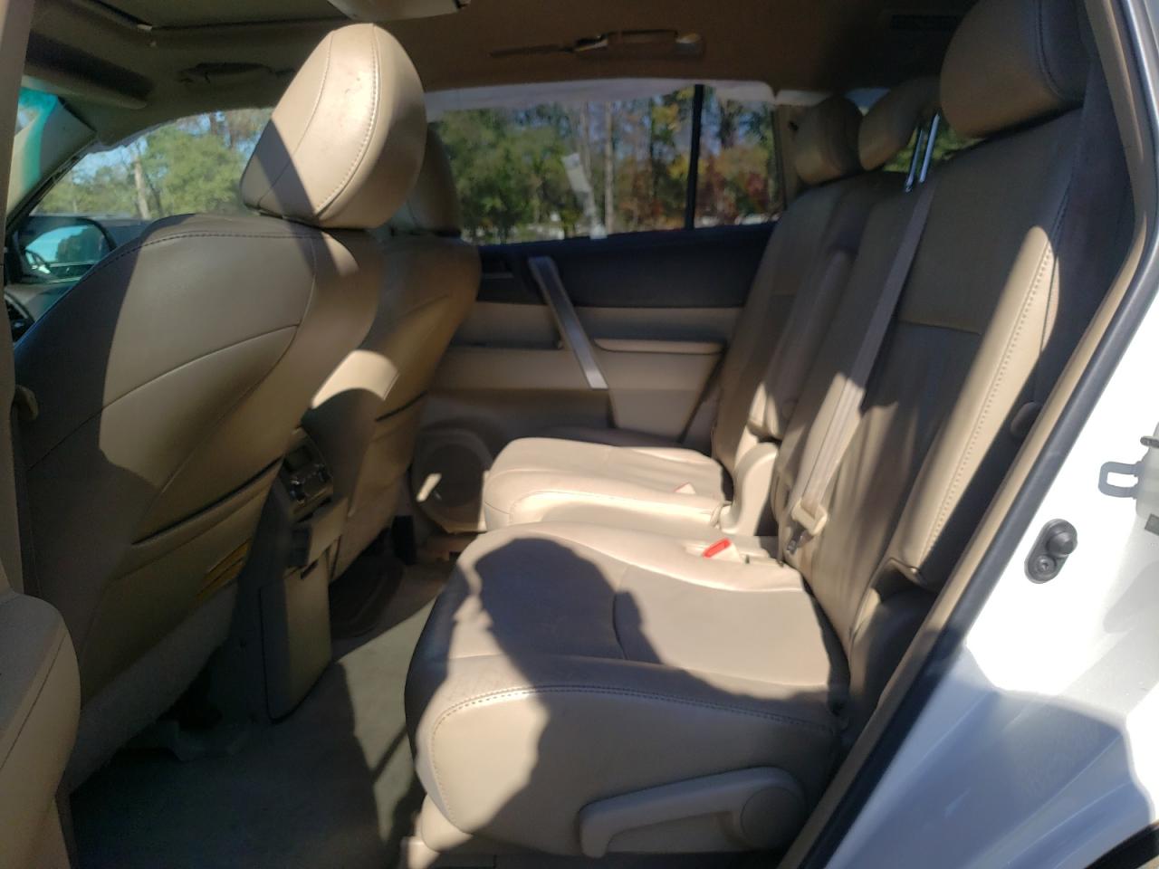 2010 Toyota Highlander Se VIN: 5TDKK3EH7AS021915 Lot: 80142804