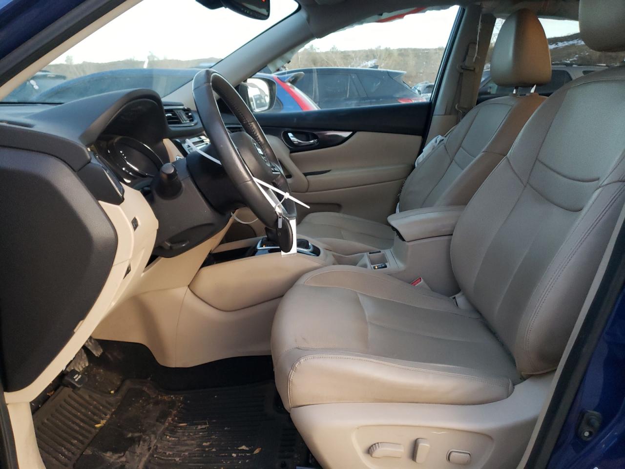2017 Nissan Rogue - Image 7